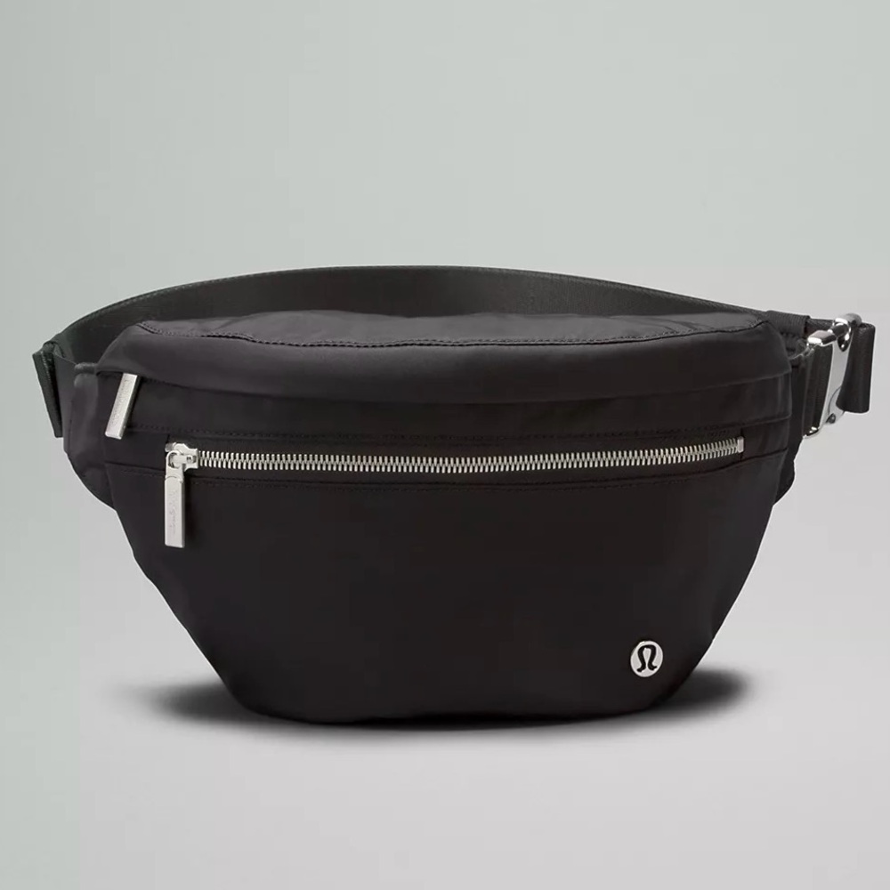 Lululemon City Adventurer Belt Bag 2.5L in Black